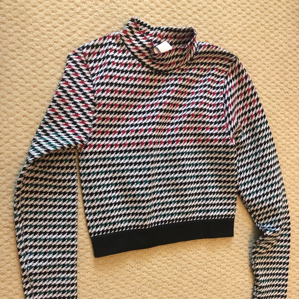 Cropped long sleeve workout top